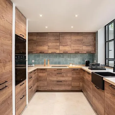 Ocean Beachside House With Pool * 科尼尔-德拉弗龙特拉